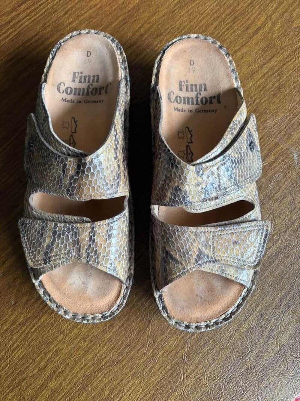 Finn Comfort Leather Velcro Sandals Snakeskin Women’s Size 39 D